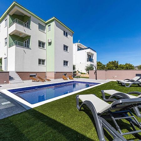 Amazing Apartment In Saldun With Wifi Trogir Exterior foto