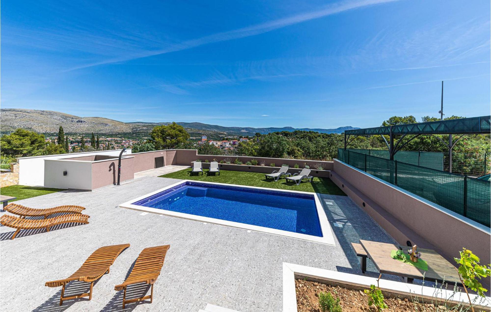 Amazing Apartment In Saldun With Wifi Trogir Exterior foto